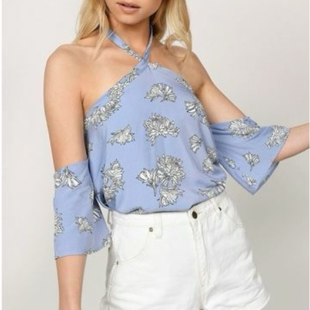 Tobi Rachelle Blue Print Cold Shoulder Blouse
S / Blue Multi